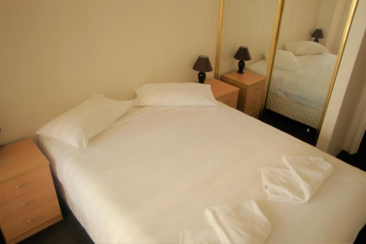 Accommodation Sydney - Kent Street Sydney Cbd Top Floor 2 Bedroom Apartment With Balcony Exterior foto