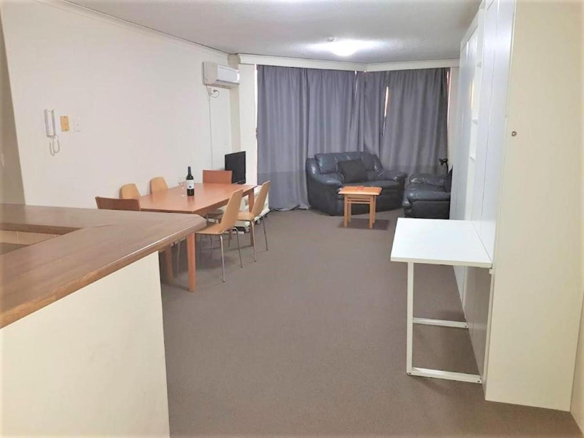 Accommodation Sydney - Kent Street Sydney Cbd Top Floor 2 Bedroom Apartment With Balcony Exterior foto